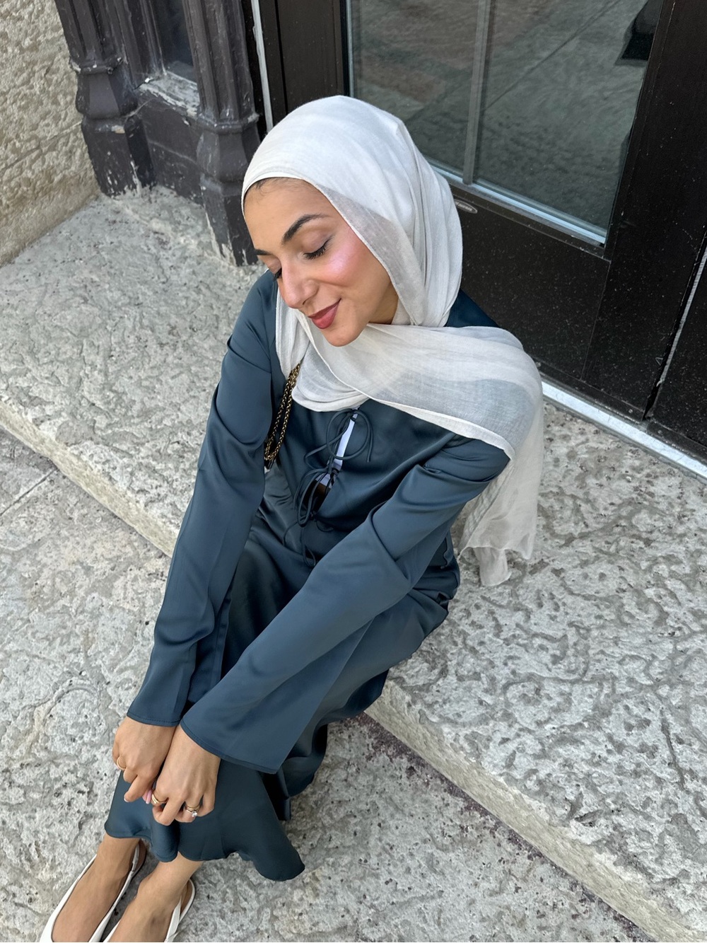Zahraa Long Sleeve two piece set in XS Like New